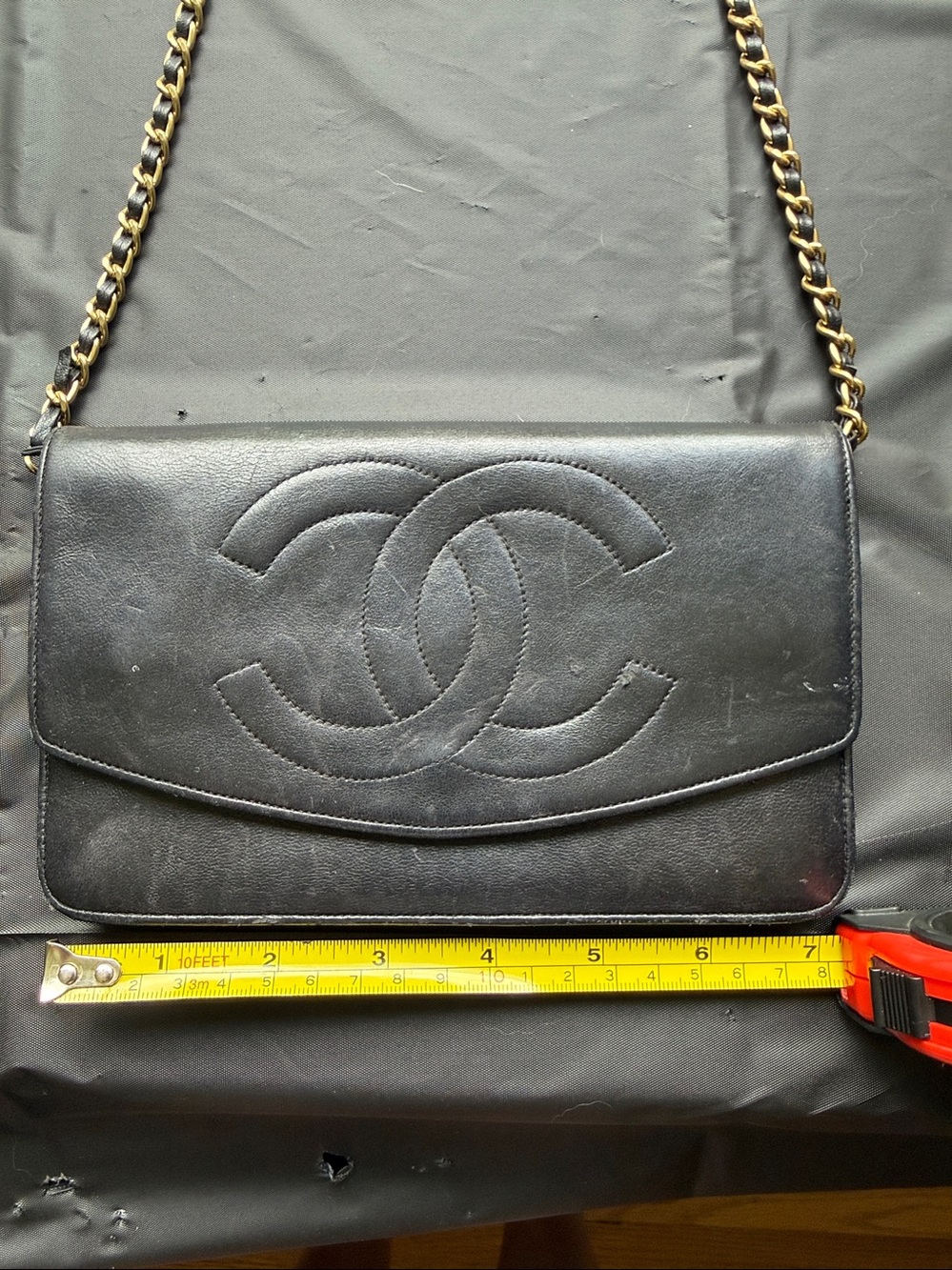 Chanel Caviar WOC vintage lambskin crossbody purse with gold chain. - Picture 15 of 16